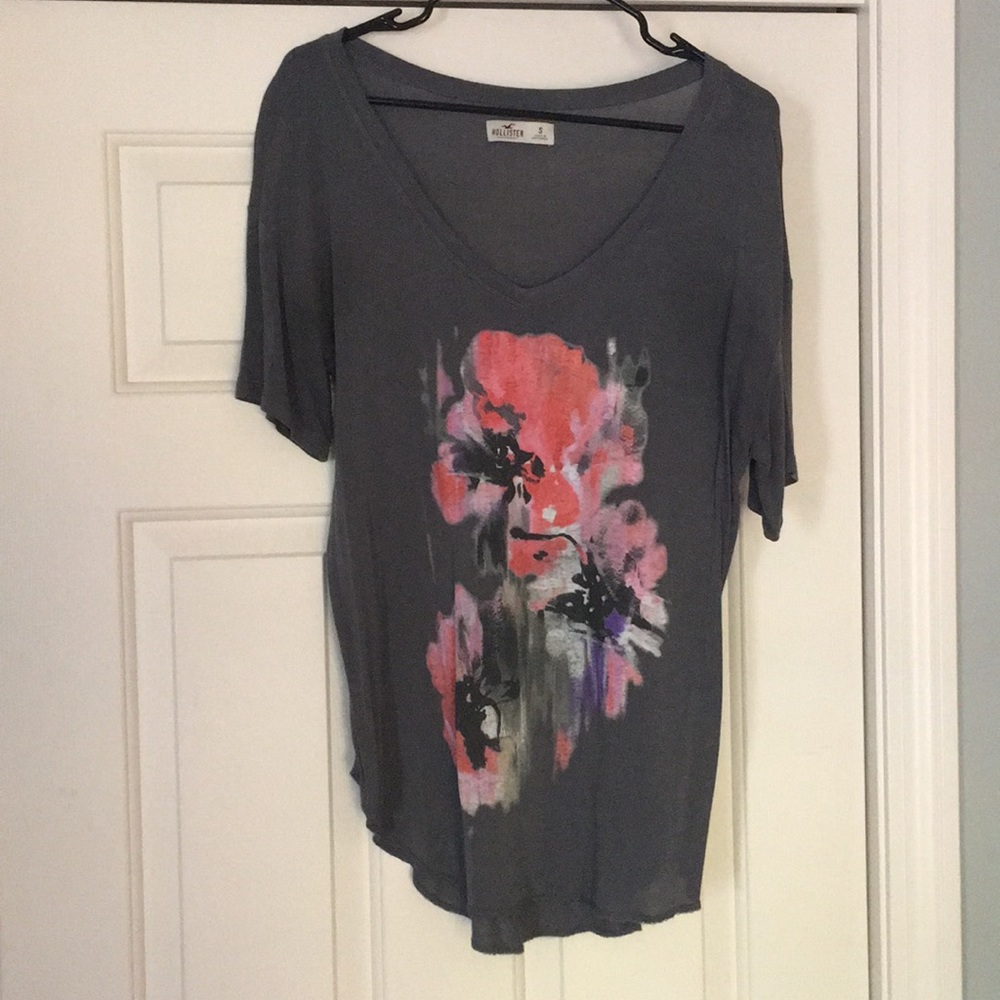 Hollister t-shirt